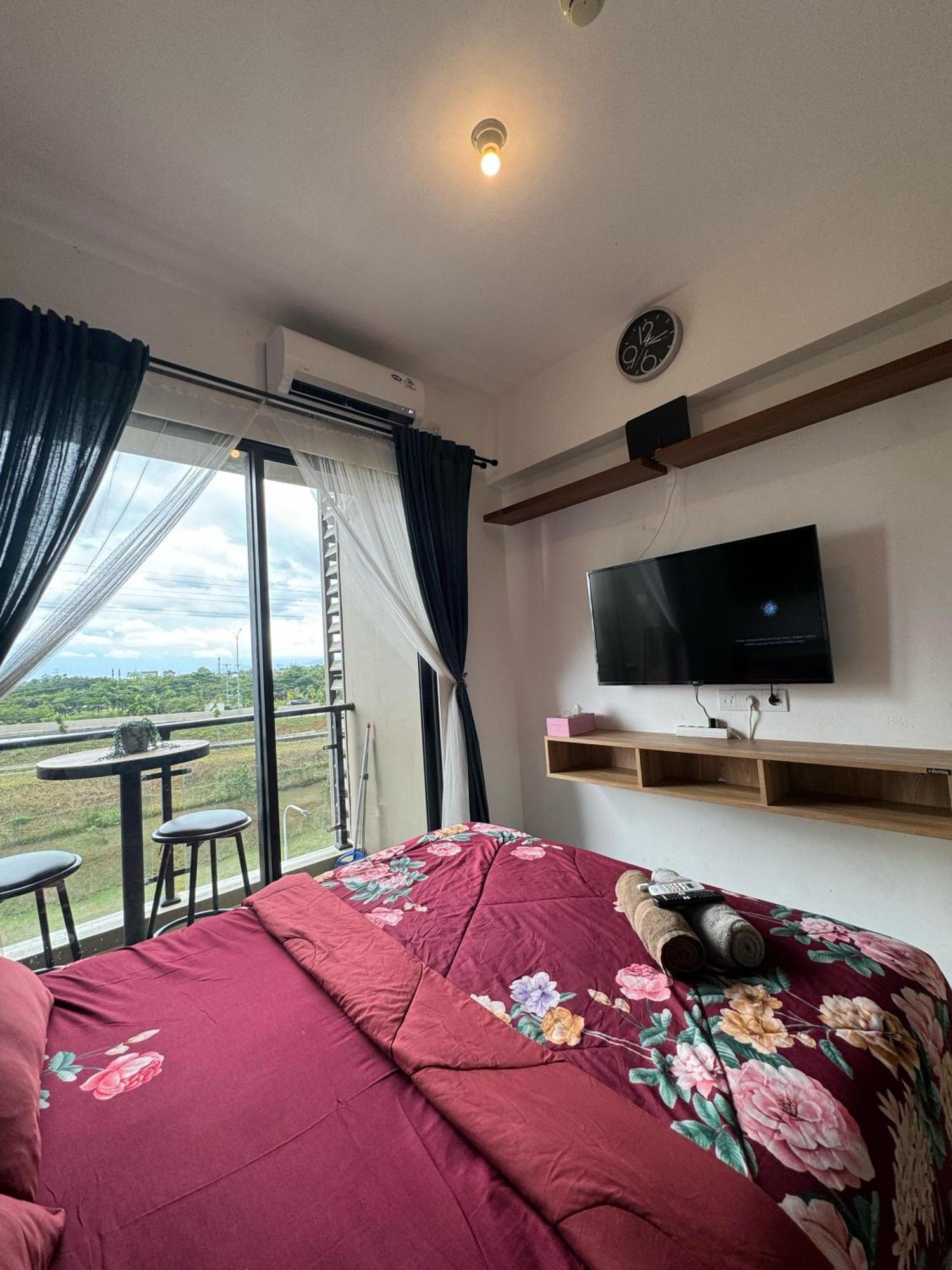 Stay N Cozy Apartemen Sky House Bsd By Sm Room Samporo Exteriér fotografie